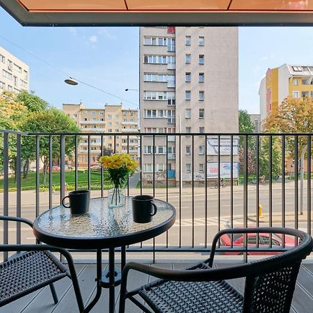Nowoczesny Apartament Z Balkonem I Parkingiem W Centrum Wroclawia By Noclegi Renters Kültér fotó
