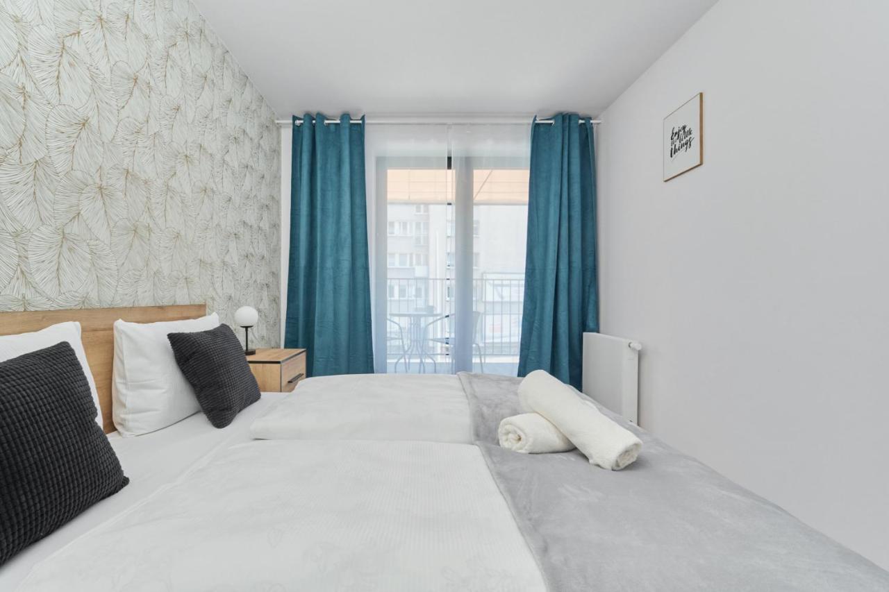 Nowoczesny Apartament Z Balkonem I Parkingiem W Centrum Wroclawia By Noclegi Renters Kültér fotó